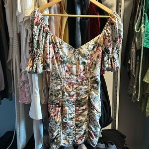 Short sleeved flower dress